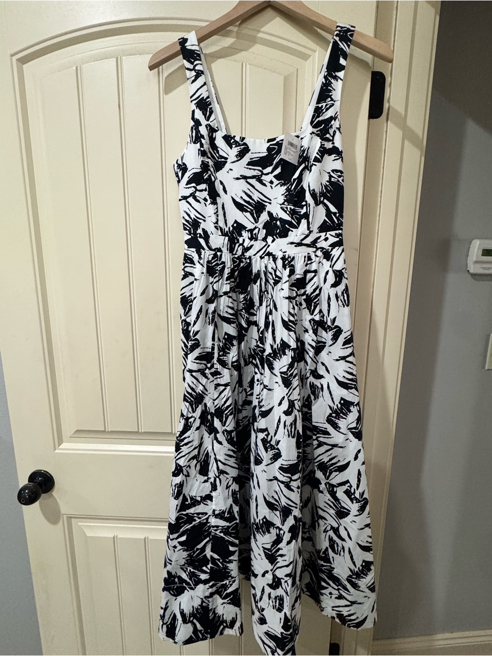 Club Monaco Black and White Floral Midi Dress
